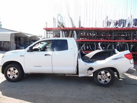 2011 Toyota Tundra SR5 White Extended Cab 5.7L AT 2WD #Z23248